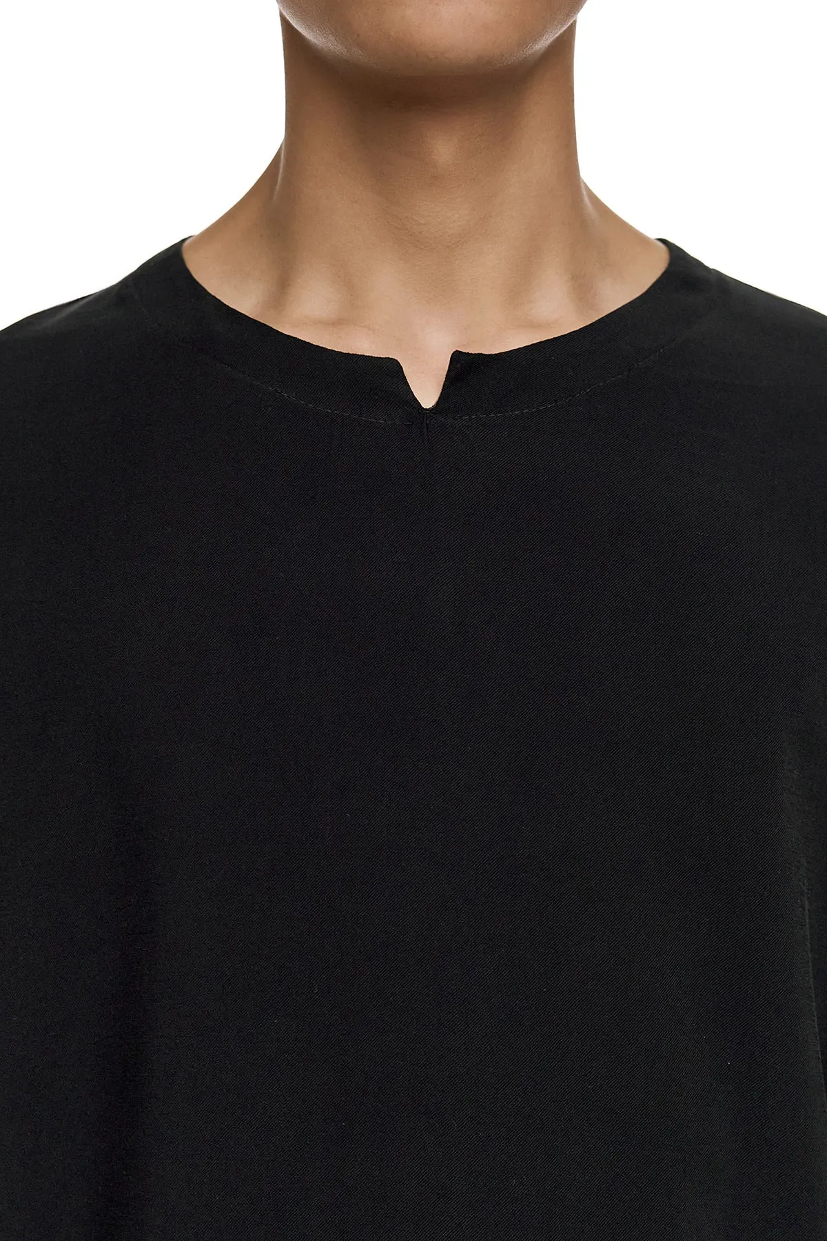 Minimal Neck Design Tee